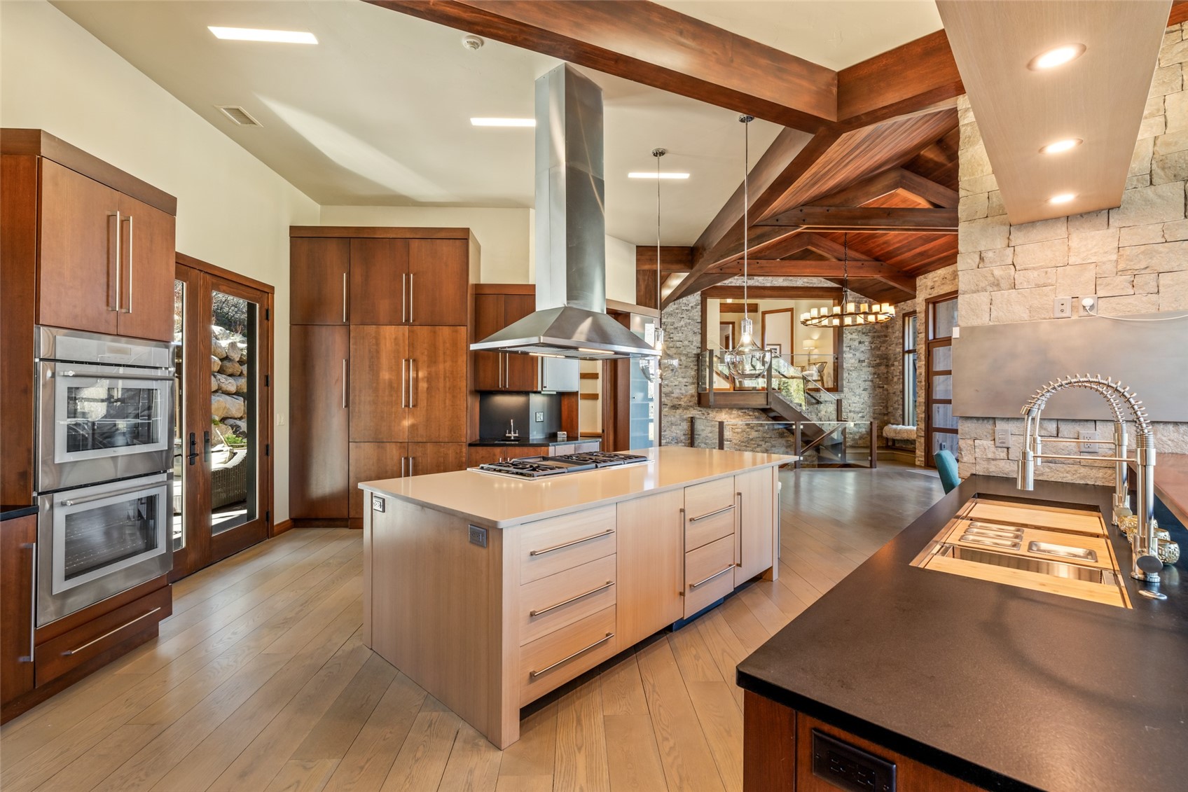1016 Steamboat BOULEVARD
