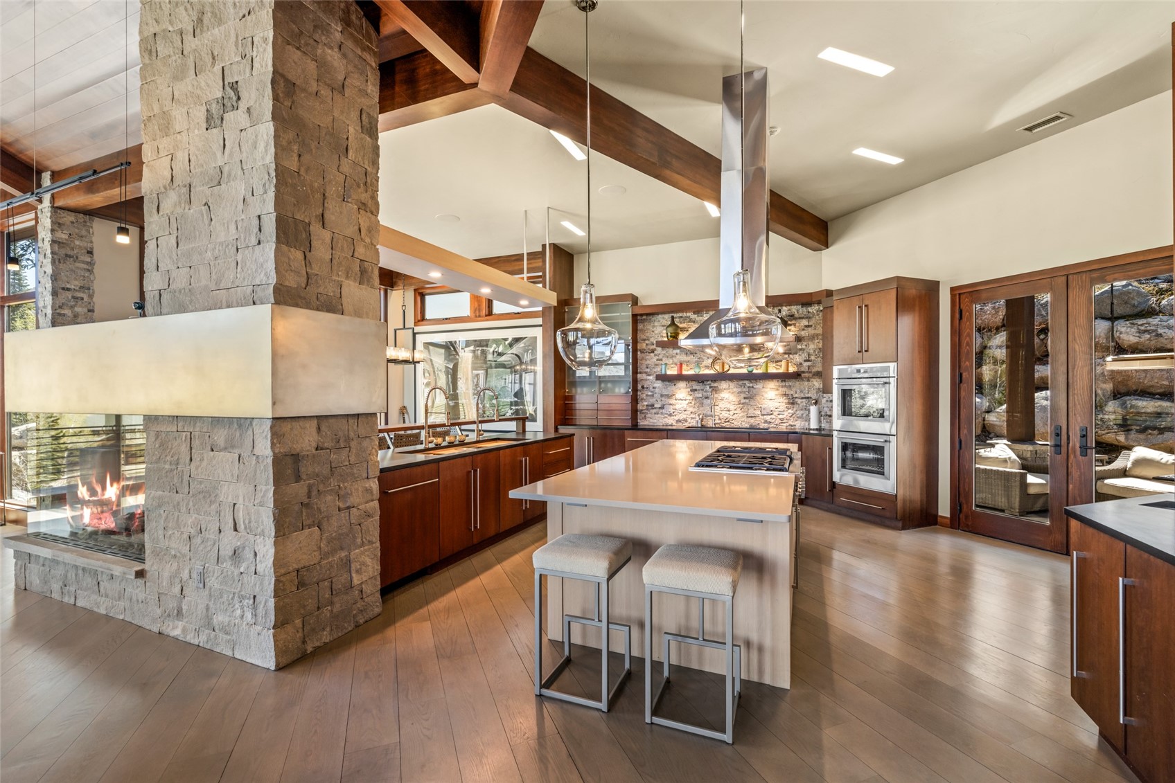 1016 Steamboat BOULEVARD