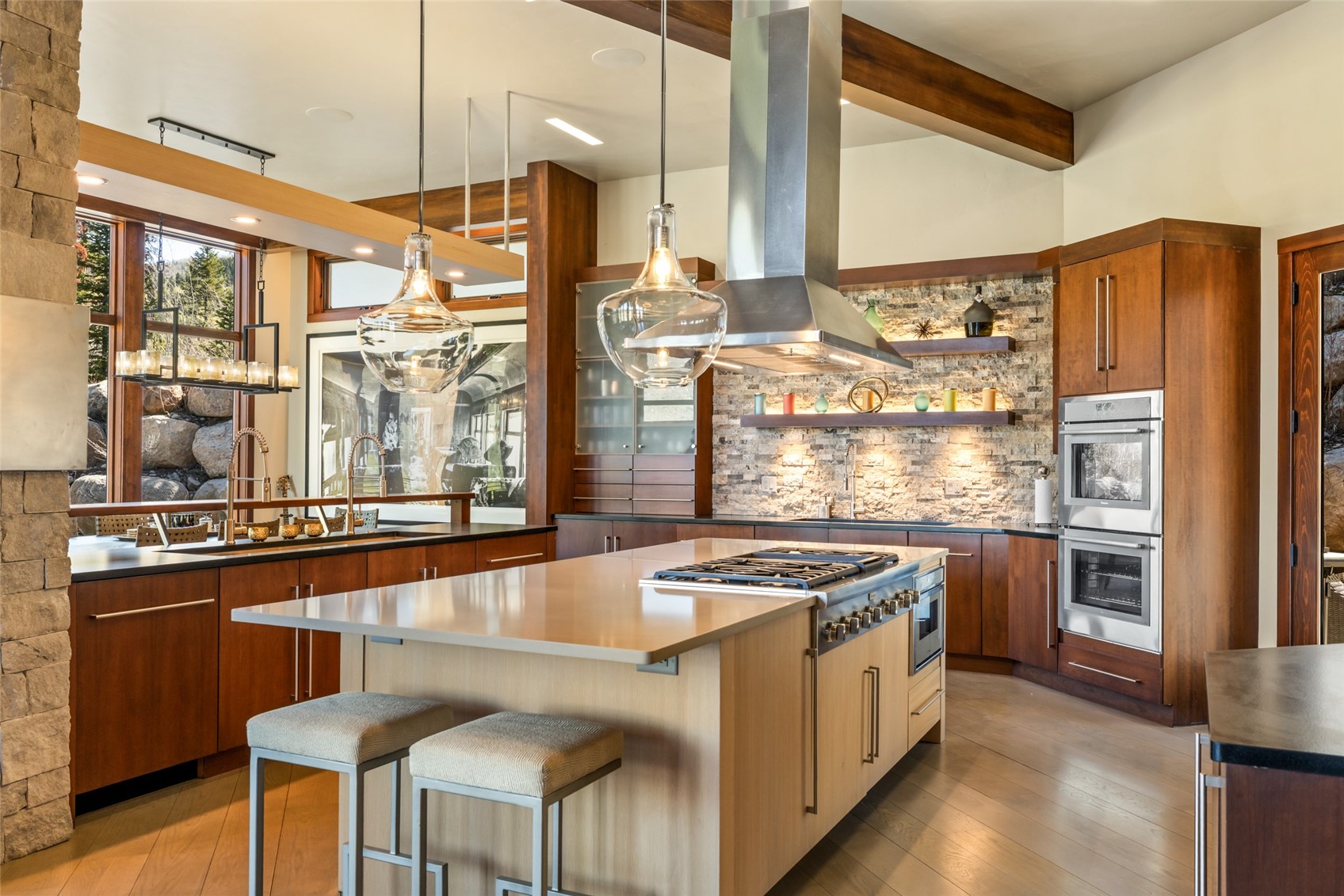 1016 Steamboat BOULEVARD