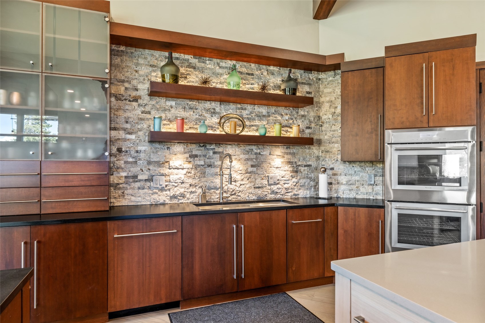 1016 Steamboat BOULEVARD