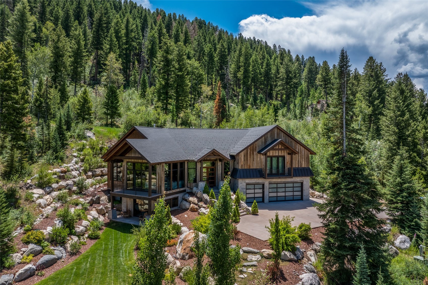1016 Steamboat BOULEVARD