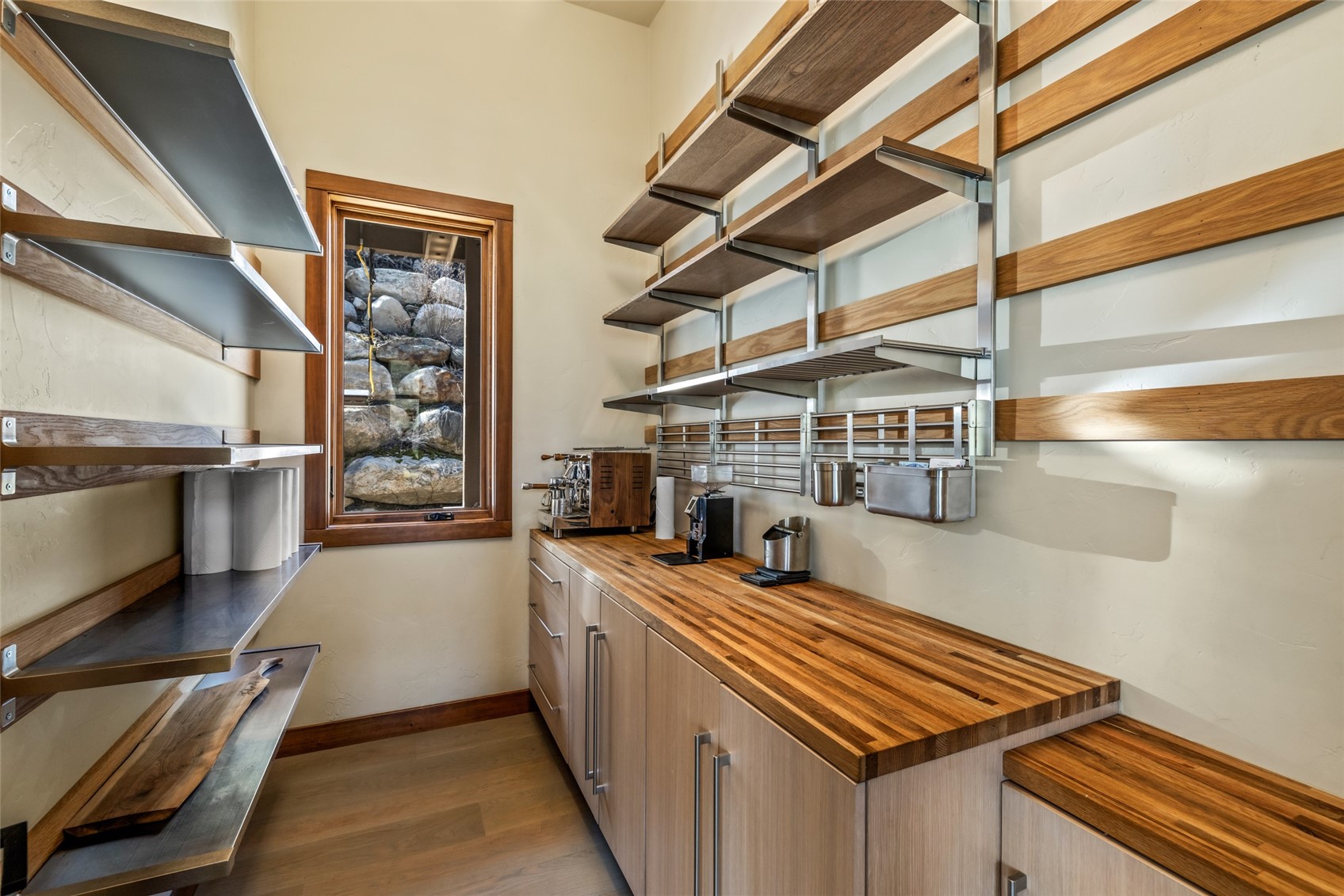 1016 Steamboat BOULEVARD