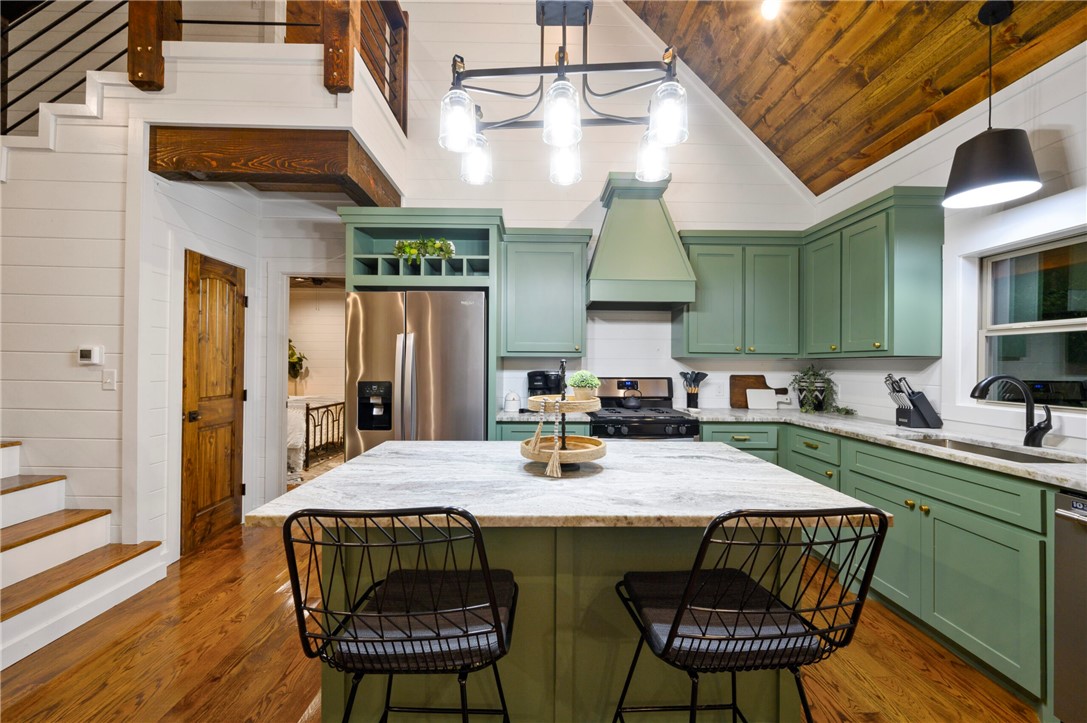 407 Pickleberry Trail