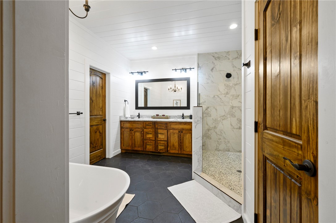 407 Pickleberry Trail