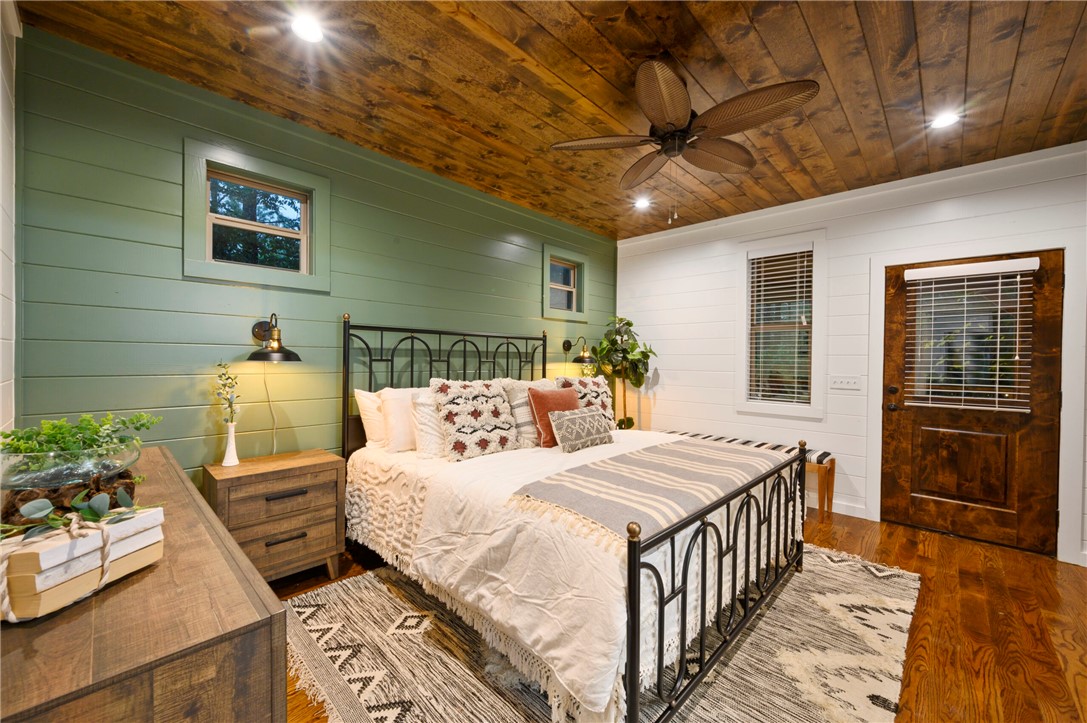 407 Pickleberry Trail