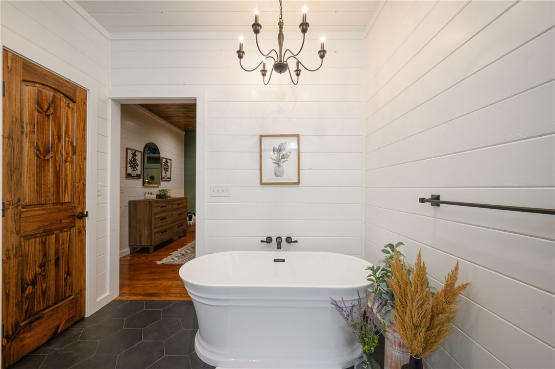 407 Pickleberry Trail