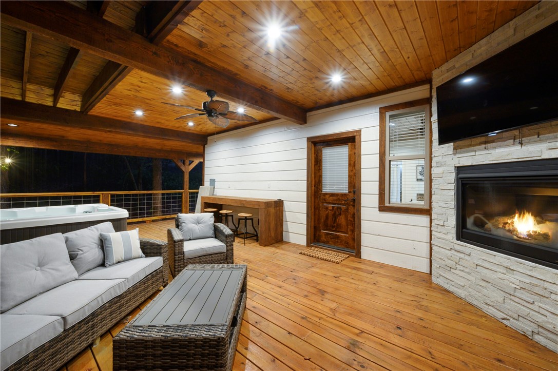 407 Pickleberry Trail