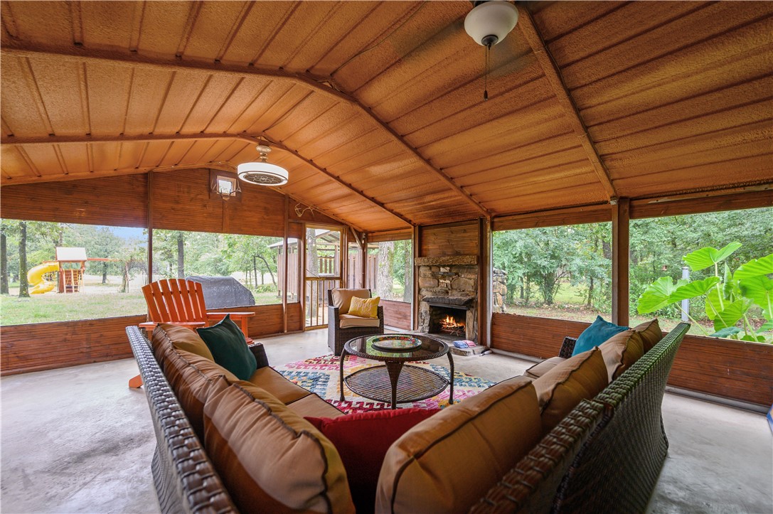 313 Post Oak Road