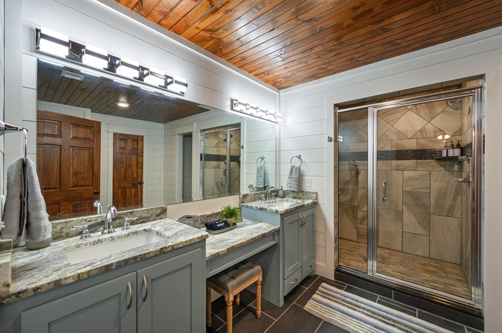 143 Gnarly Maple Trail