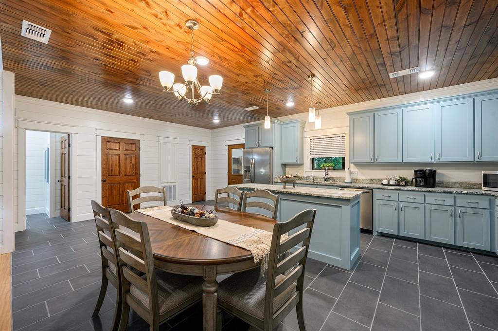 143 Gnarly Maple Trail