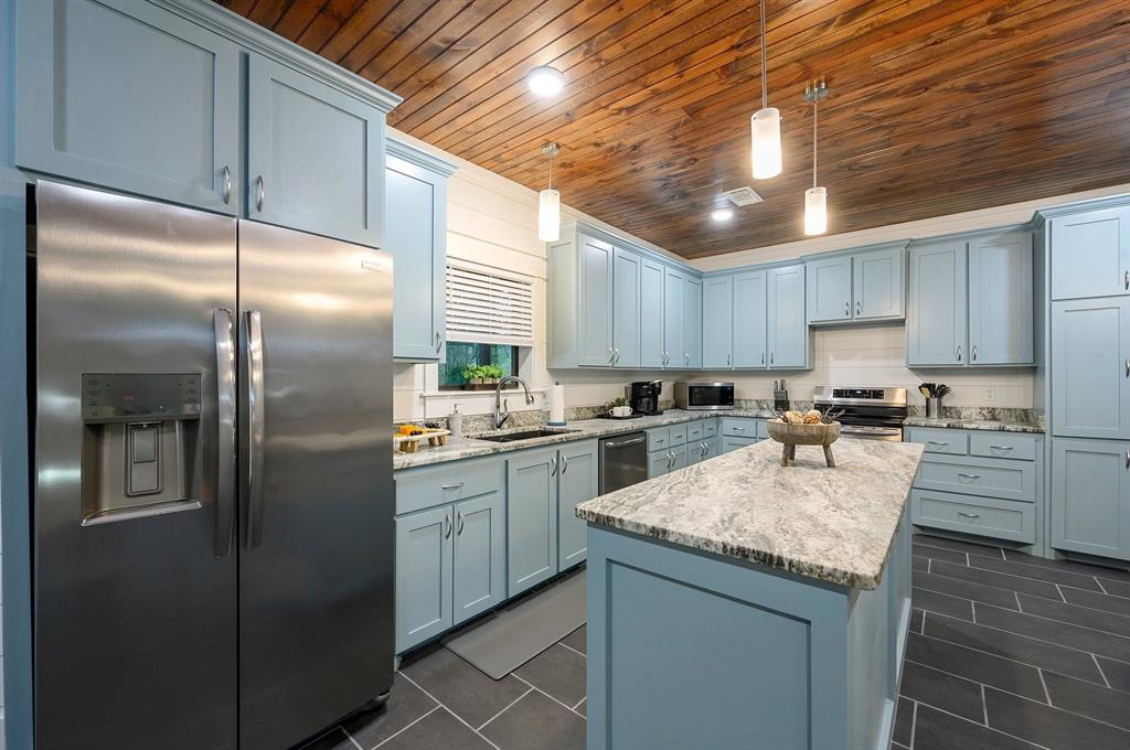 143 Gnarly Maple Trail