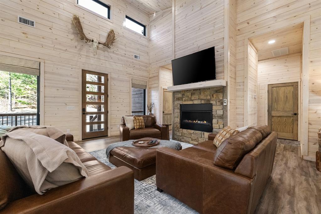 34 Ridge Pine Court