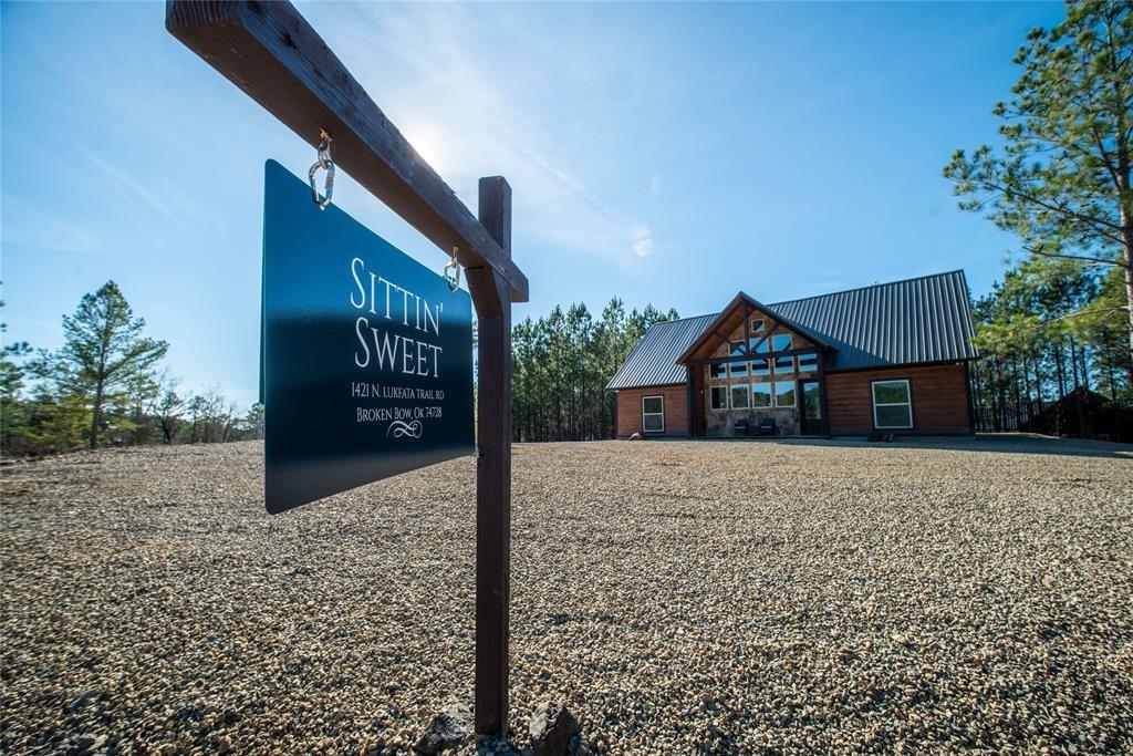 1421 N Lukfata Trail