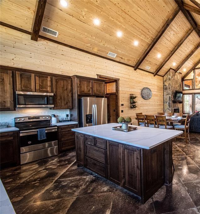 1421 N Lukfata Trail