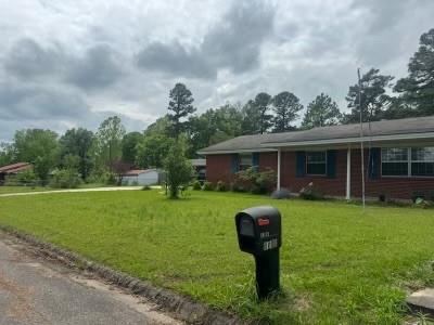 1511 NW Fairview