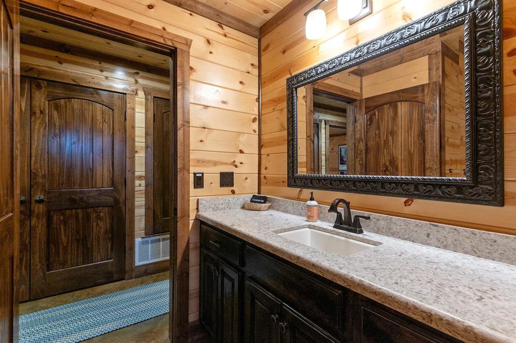 565 Sugar Pine Loop