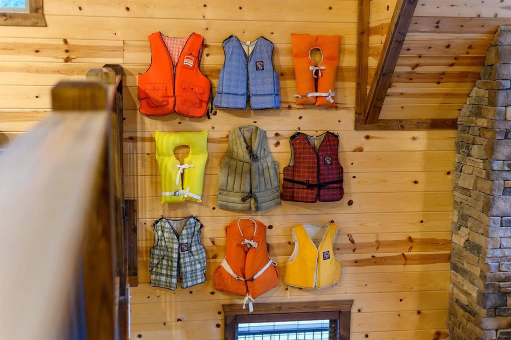 565 Sugar Pine Loop