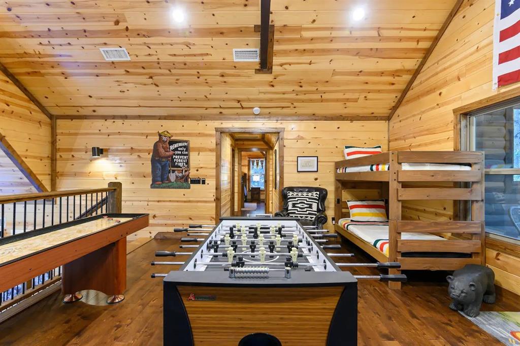 565 Sugar Pine Loop