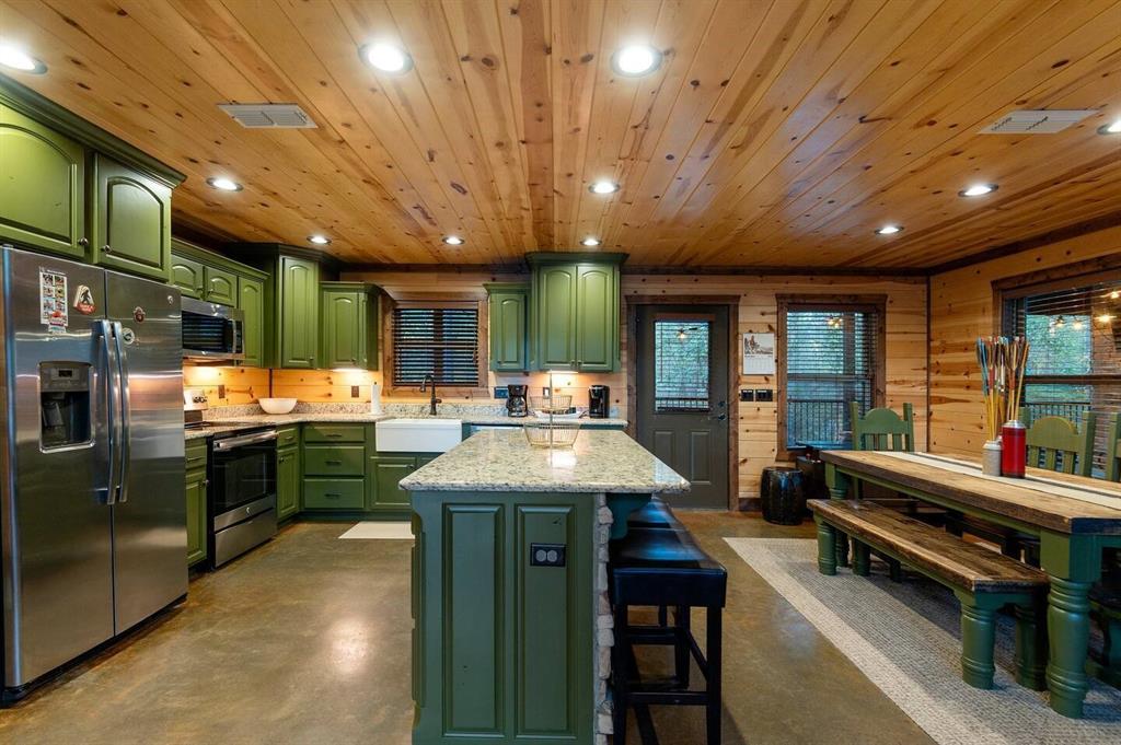 565 Sugar Pine Loop