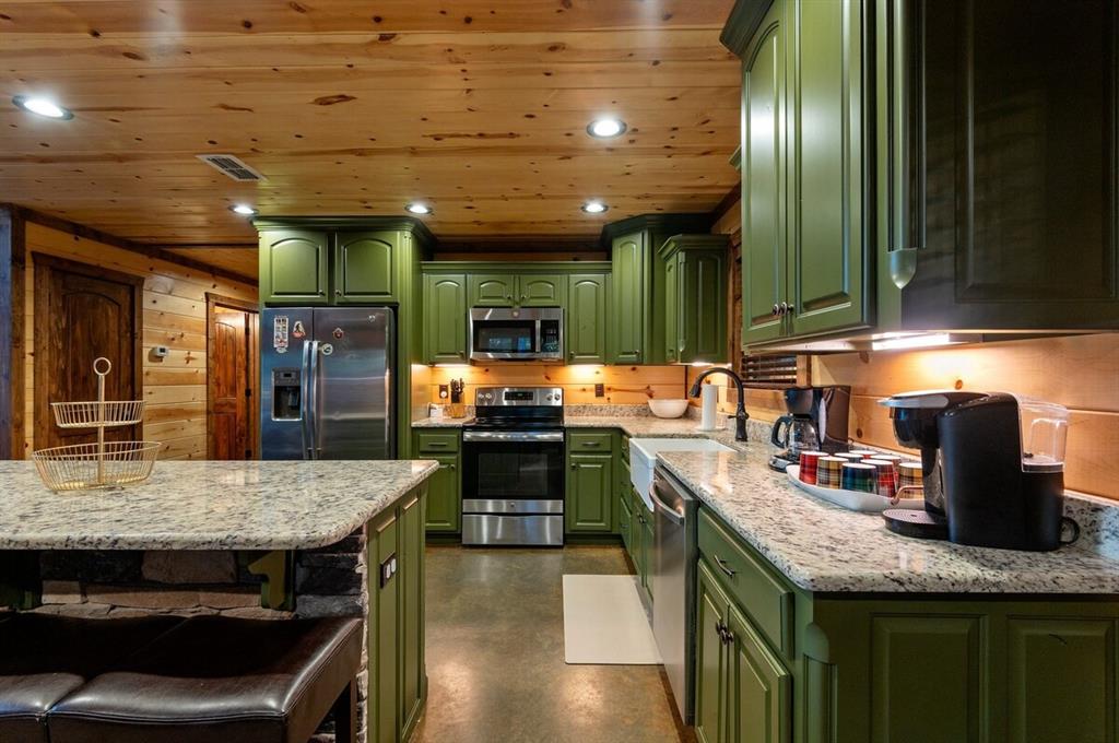 565 Sugar Pine Loop