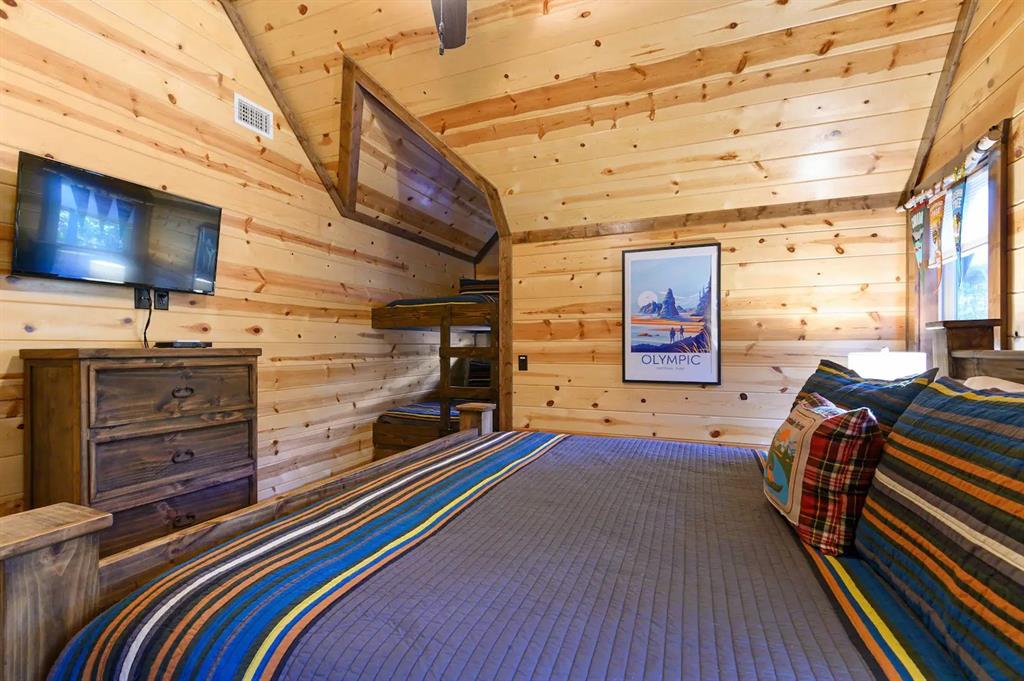565 Sugar Pine Loop