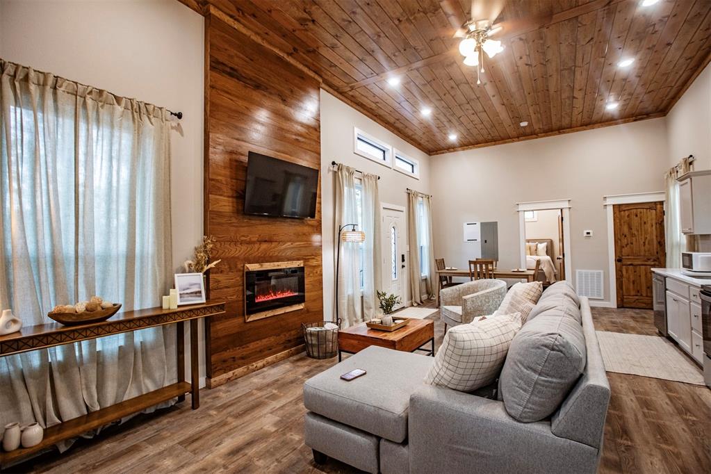 882 Lukfata Fork Trail