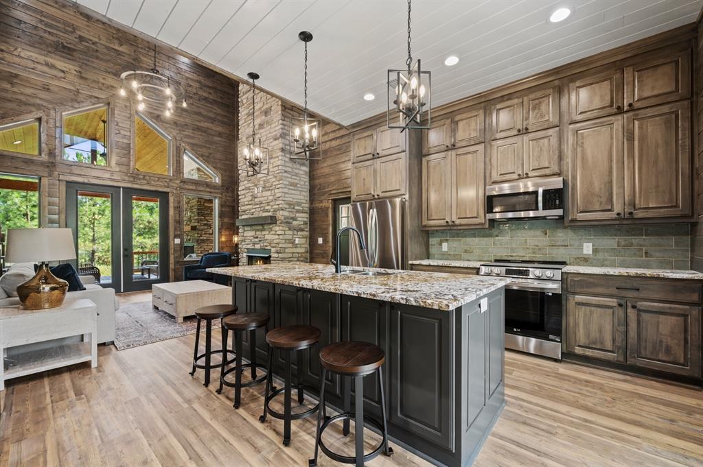102 Crooked Stick Trail