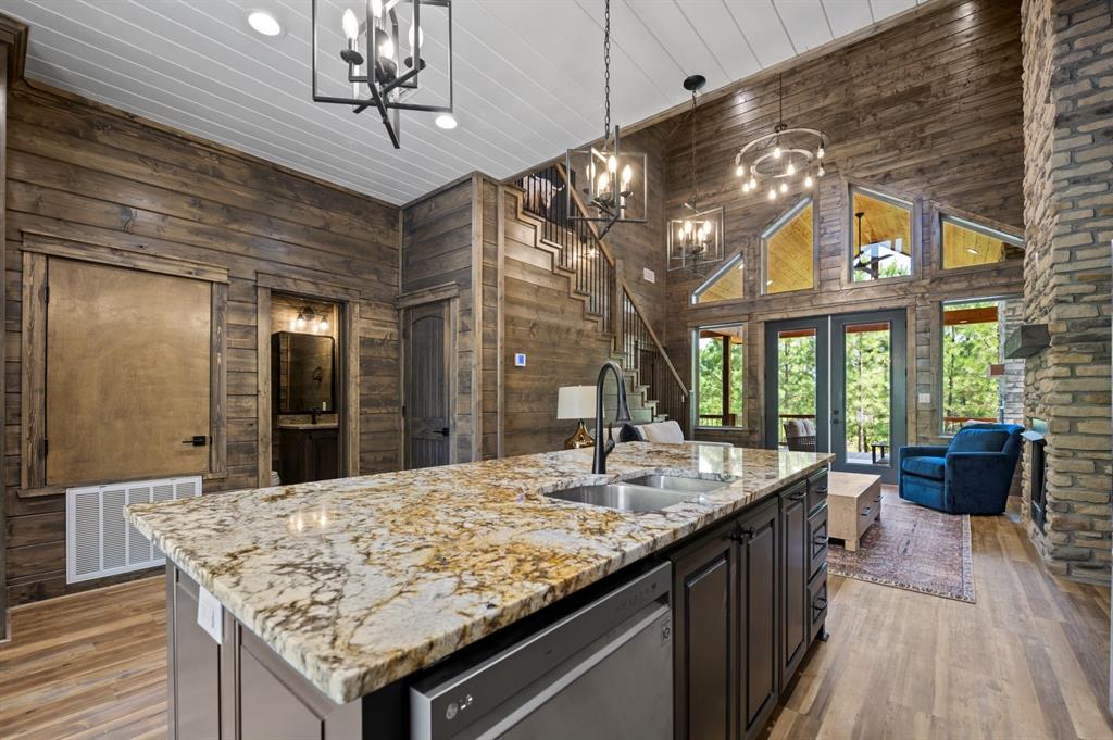 102 Crooked Stick Trail