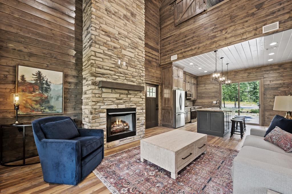102 Crooked Stick Trail