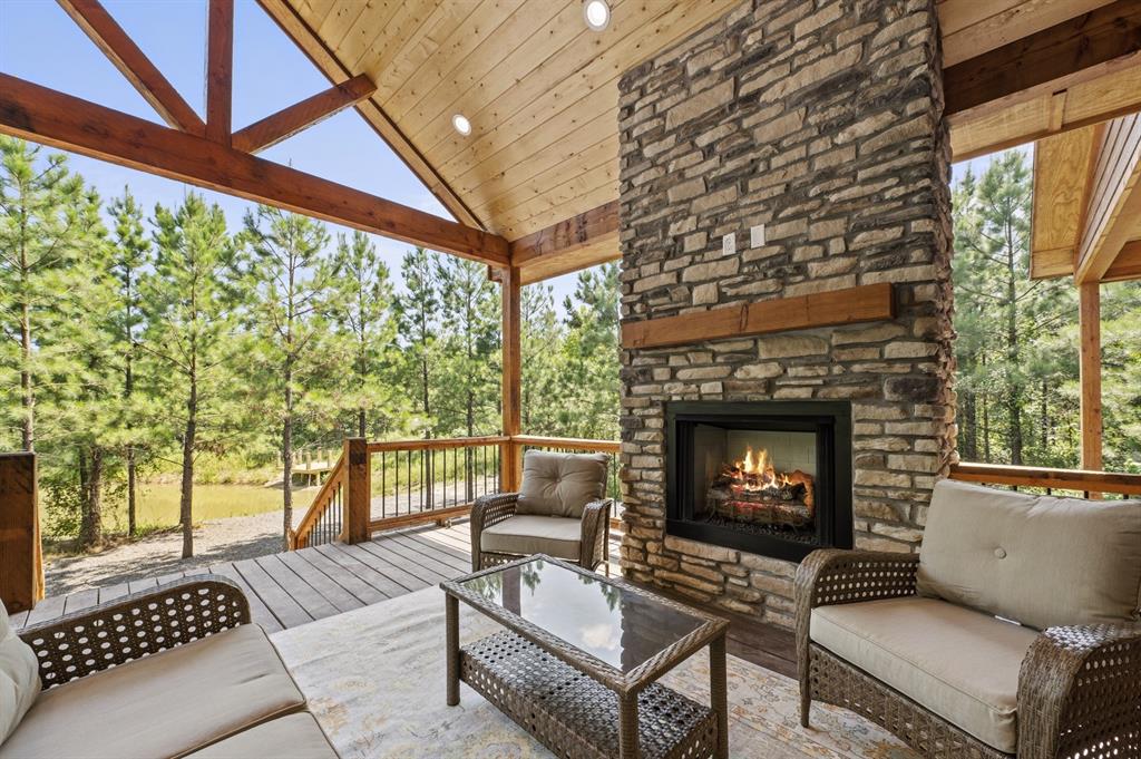 102 Crooked Stick Trail