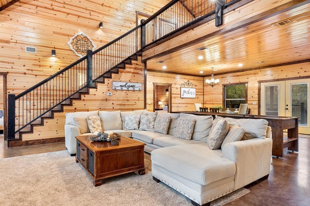 207 Early Wood Trail