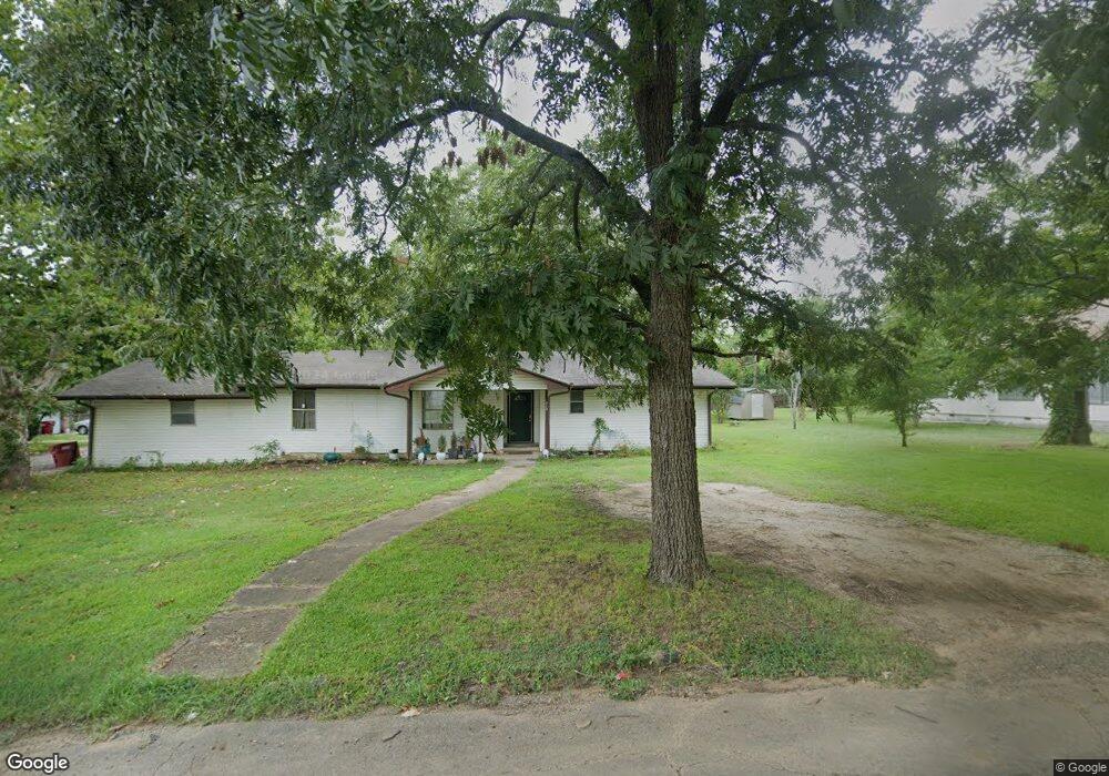 512 E Bluff Street