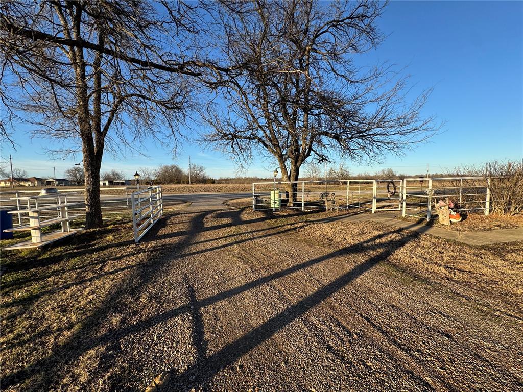 1932 E 2050 Road
