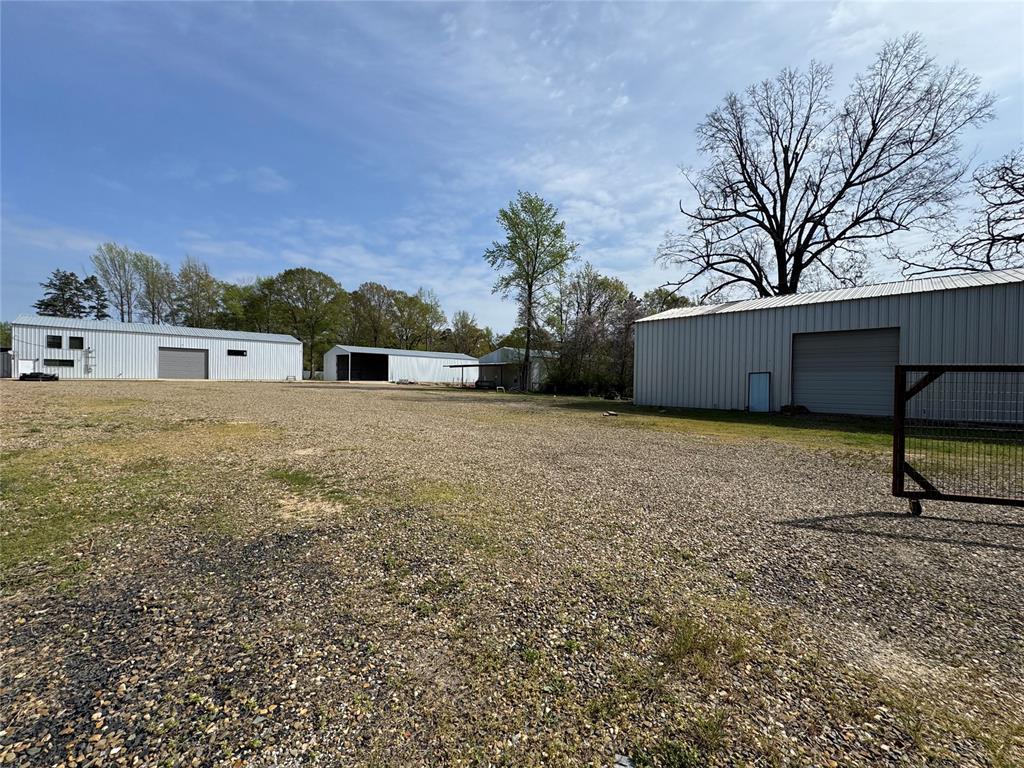 204 W Sherry Lane