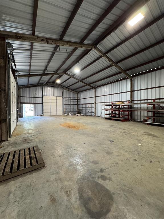 204 W Sherry Lane
