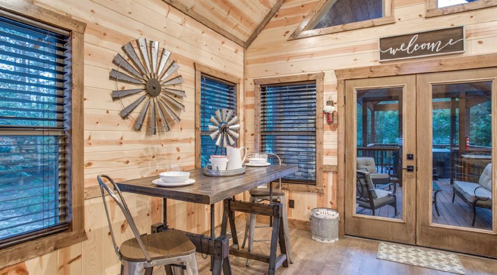 222 Lost Dogwood Trail