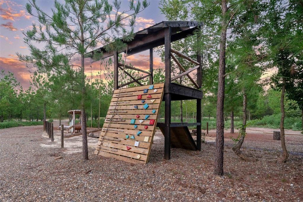 144 Hidden Pines Loop