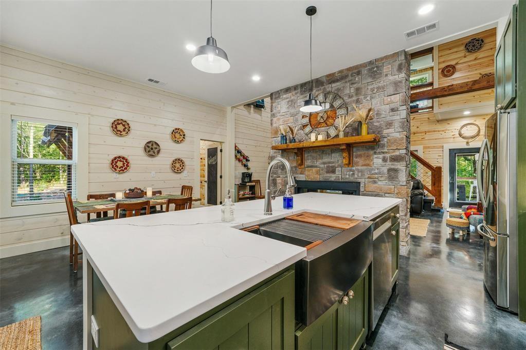 144 Hidden Pines Loop