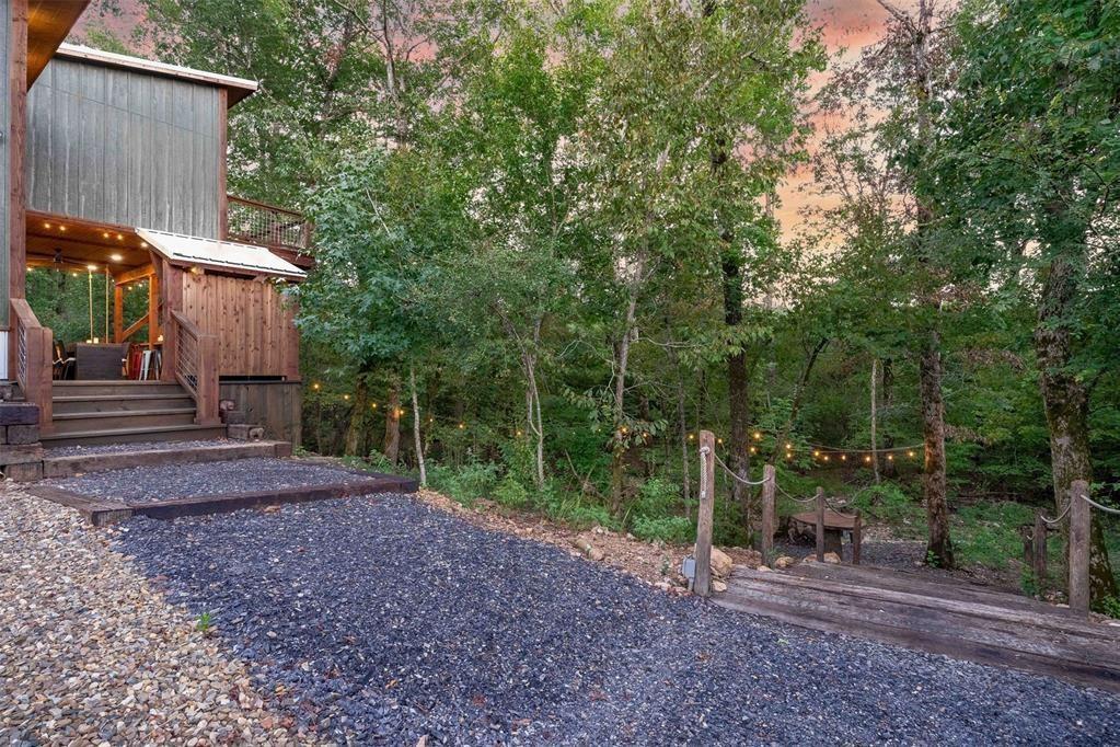 144 Hidden Pines Loop