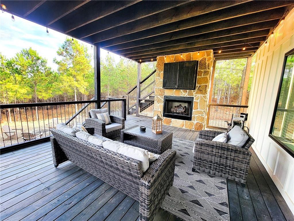 72 Green Persimmon Trail