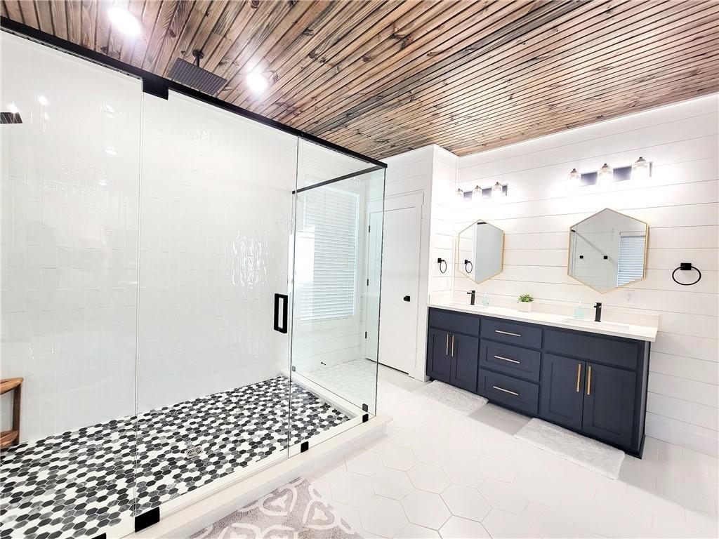 72 Green Persimmon Trail