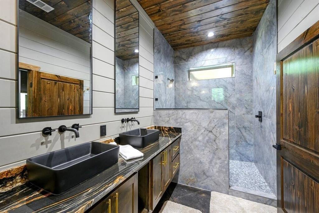 172 Triton Trail