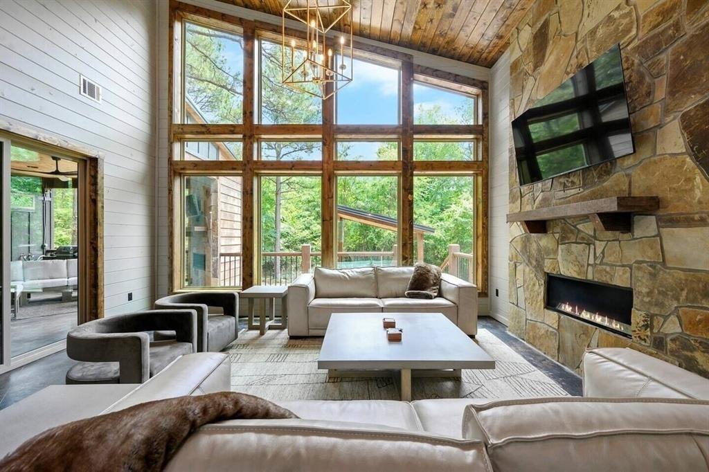 172 Triton Trail