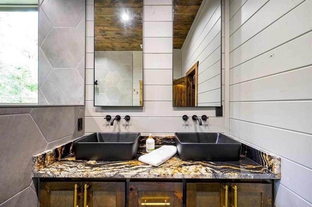 172 Triton Trail