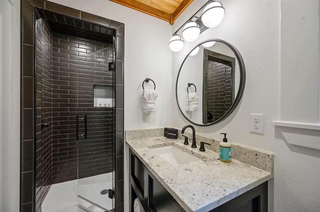 20 Resting River Trail