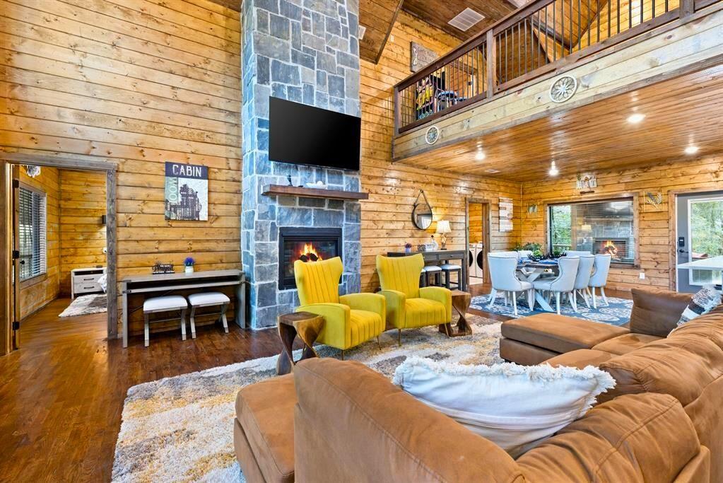 232 Carter Valley Lane