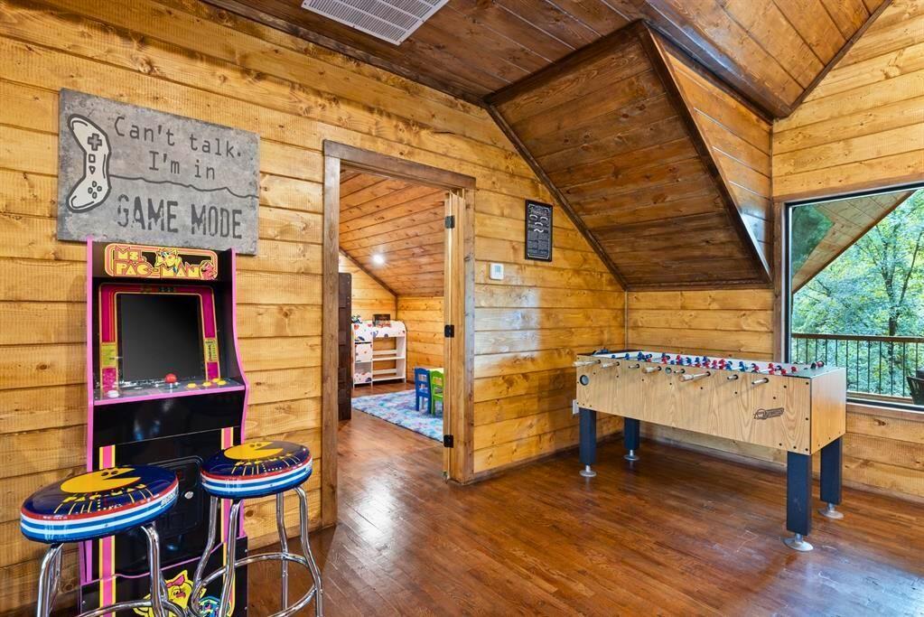 232 Carter Valley Lane