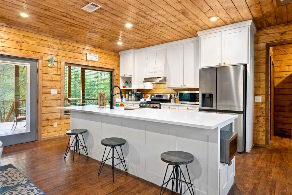 232 Carter Valley Lane