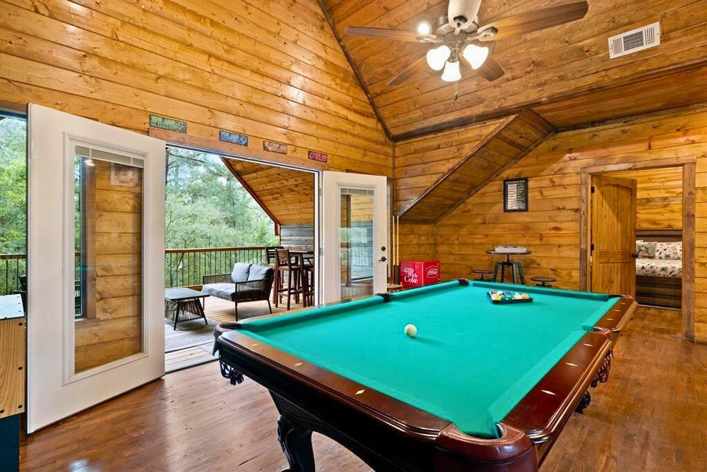 232 Carter Valley Lane