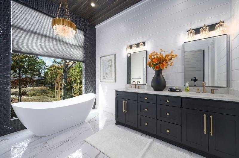 462 Moonshiner Springs Trail